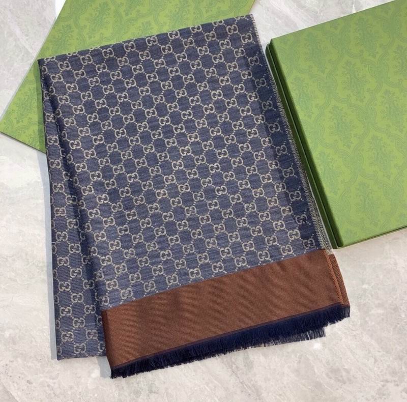 Gucci scarf 200X66cm E082553